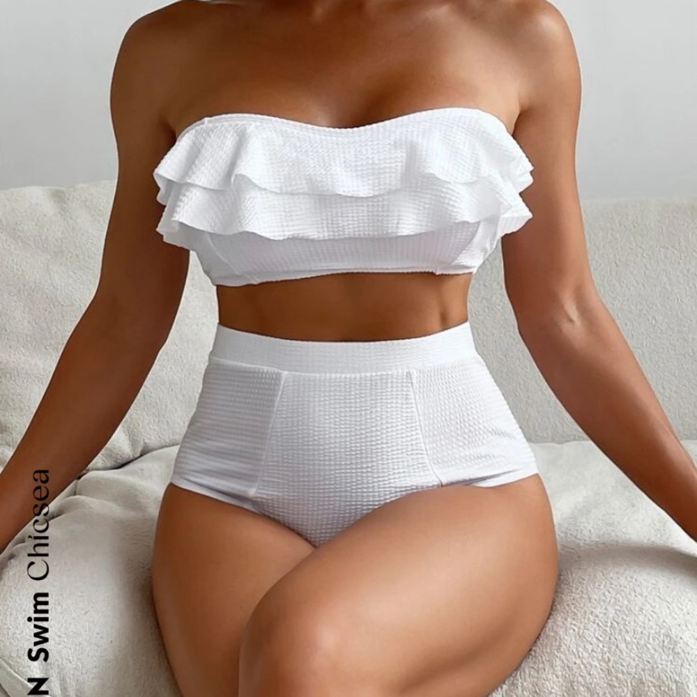 Textured Bikini Set Ruffle Trim Bandeau Wireless Bra & High Waist Bikini Bottom